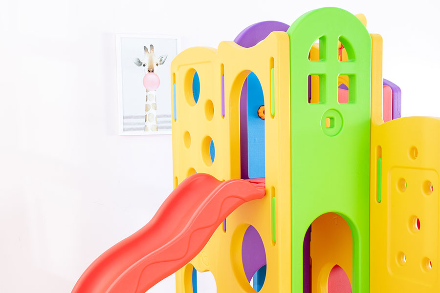 Tropical 8×1 Playground