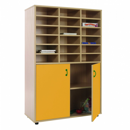Cupboard & 18 Compart
