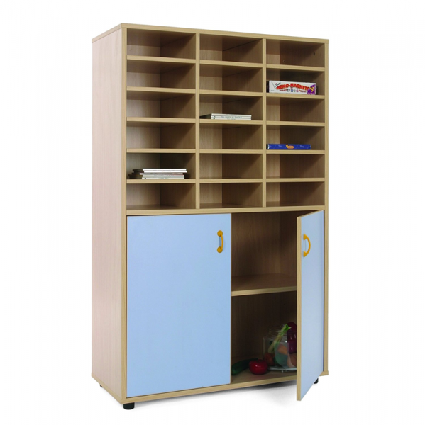 Cupboard & 18 Compart