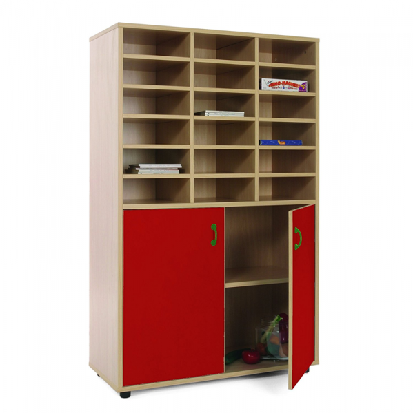 Cupboard & 18 Compart