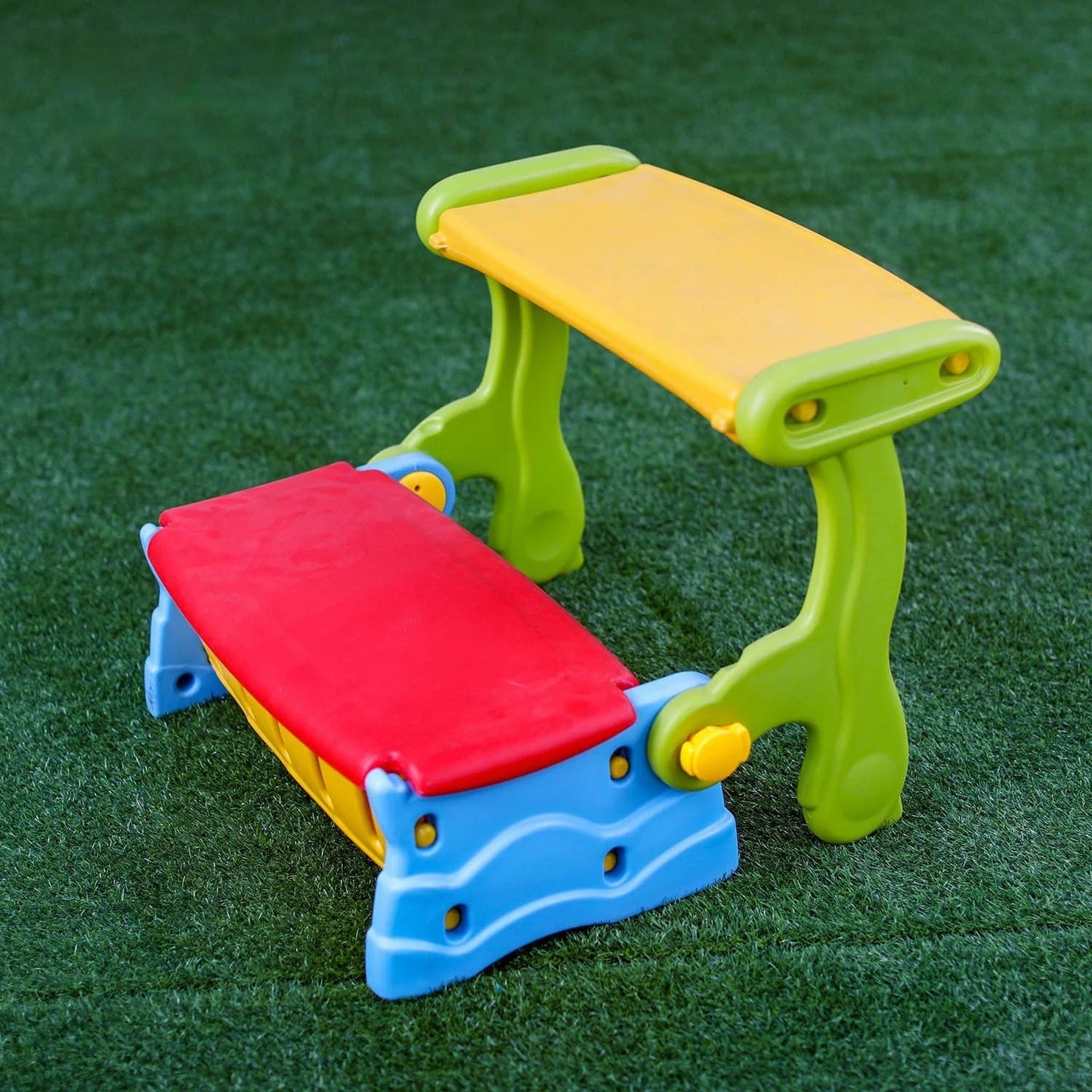 Sit ‘n Munch Storage Bench