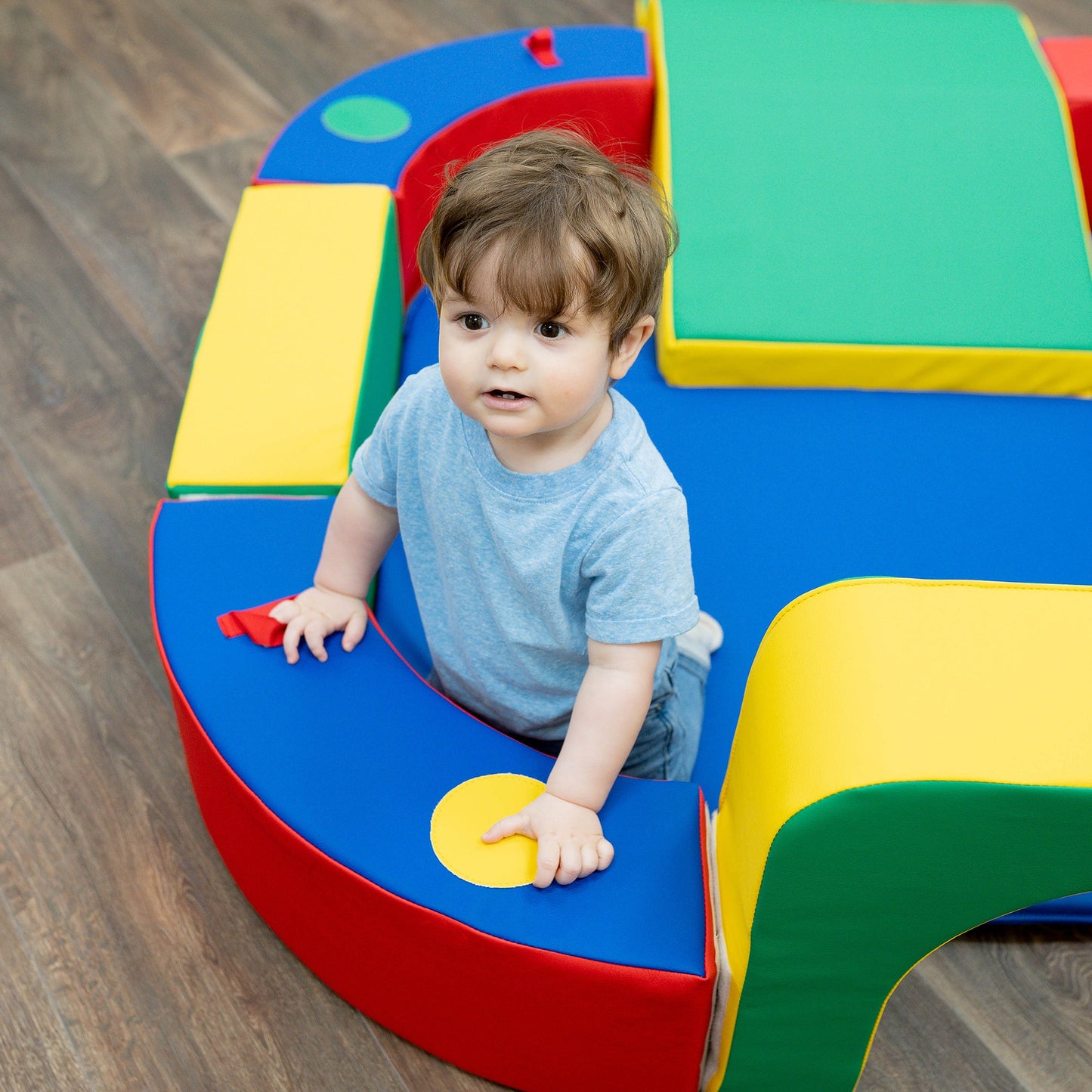 Playring with Tunnel & Slide