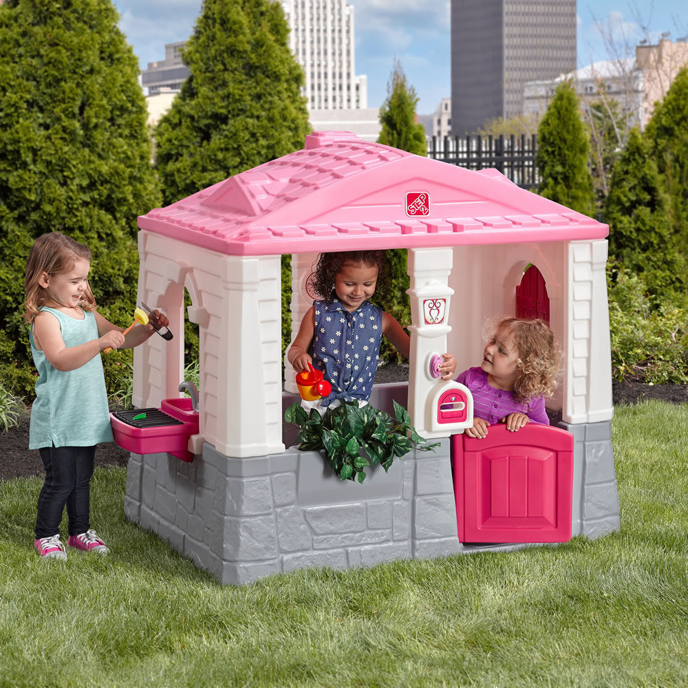Naturally Playful Neat & Tidy Cottage