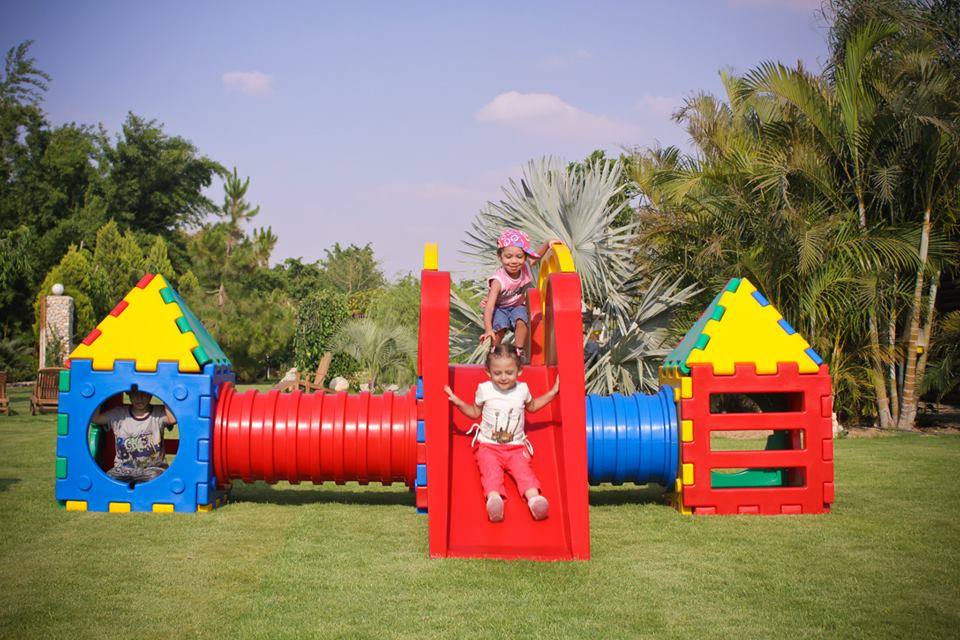 Slide with Tunnel and Cubic House Adventure Playset